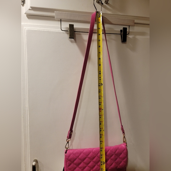 Daphne Damsel in Defense Concealed Collection Kari's Clutch - Picture 12 of 16